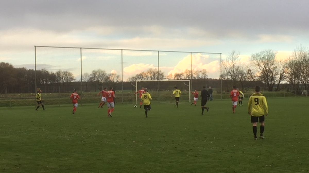 Elim scoort dozijn goals tegen Tiendeveen