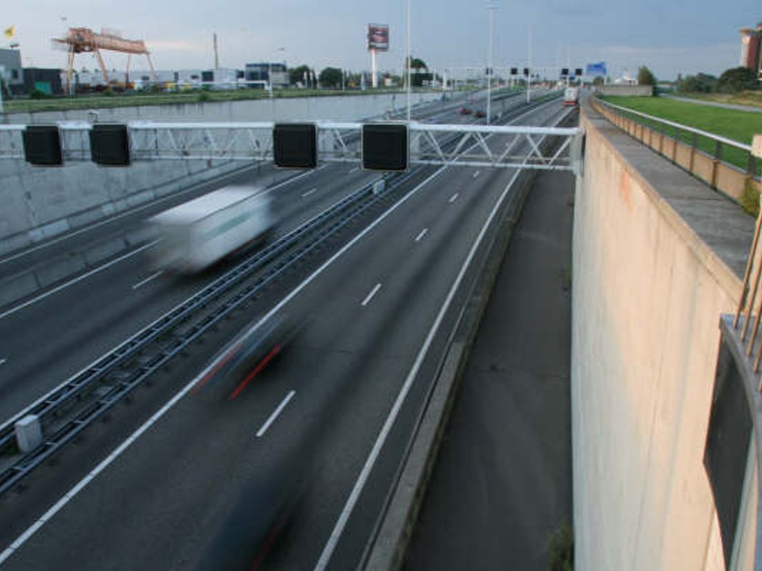 Beneluxtunnel_Noordzijde_A4.cropresize.tmp.jpg