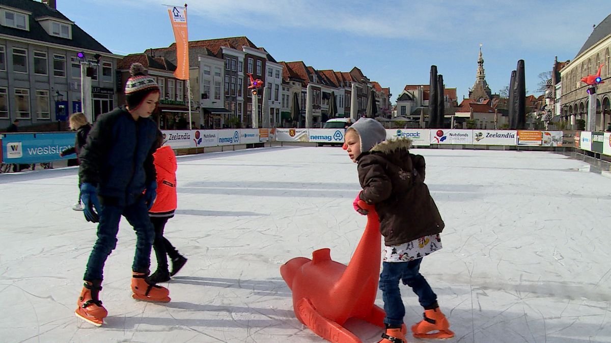 Vol stroomnet laat ijsbaan afglijden richting rand van binnenstad Zierikzee