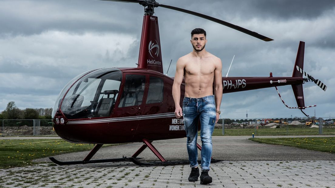 Spiegeltje spiegeltje aan de wand.... zaterdagavond strijden bloedmooie mannen en vrouwen in Rotterdam om de titel wie zich de mooiste van het land mag noemen. En één van die mooie mannen komt uit Nijmegen.