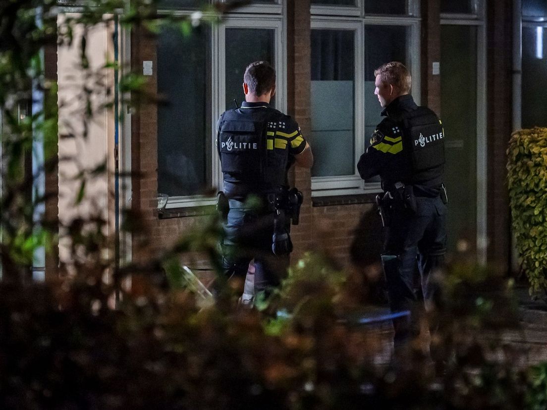 Iemand beschoot een huis aan de Piet Heinplaats in Vlaardingen