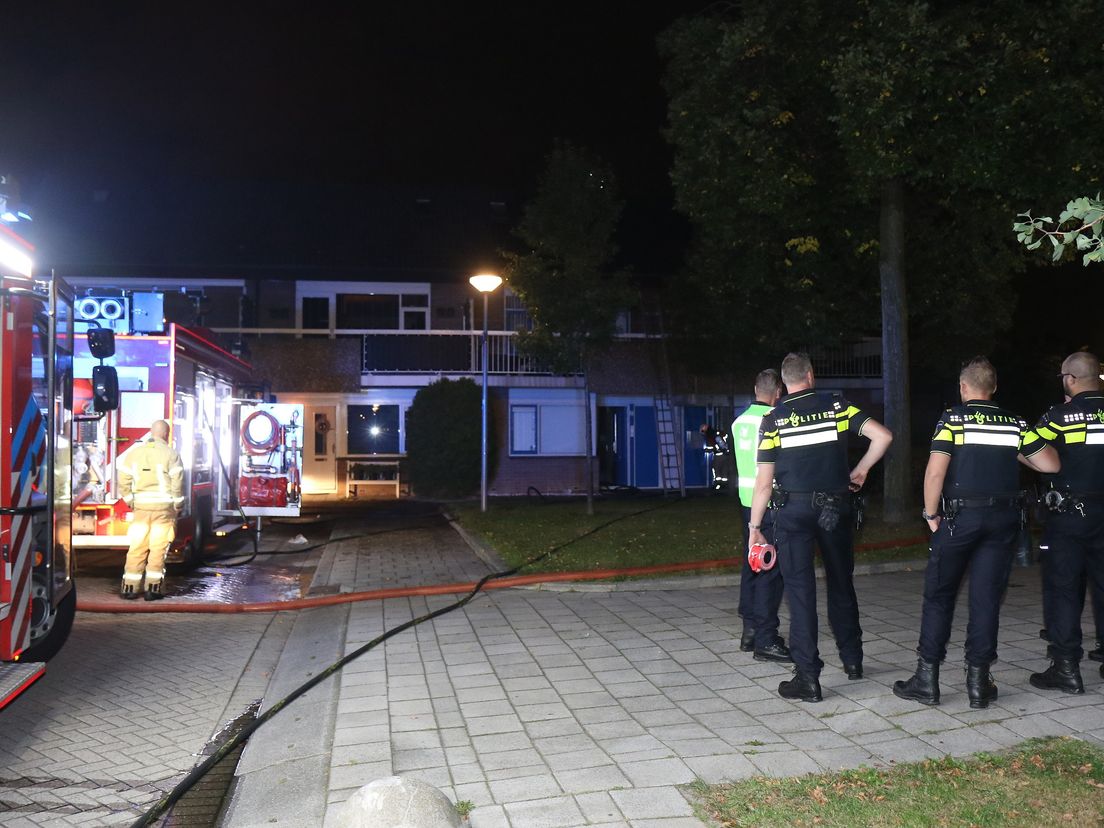 Brand aan het Alicantepad in Rotterdam-Alexander.