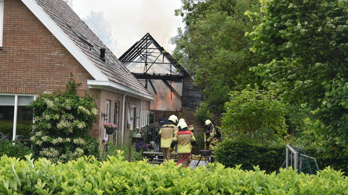 112 Nieuws: brand in Oldemarkt onder controle, N761 vrijgegeven