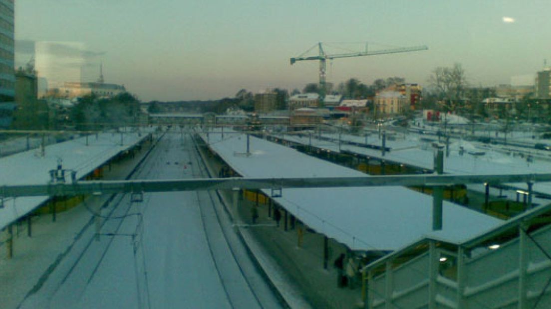 Opnieuw minder treinen door sneeuw