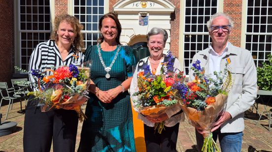 Lintjesregen 2026: lees hier wie er in Voorschoten een lintje heeft gekregen Home