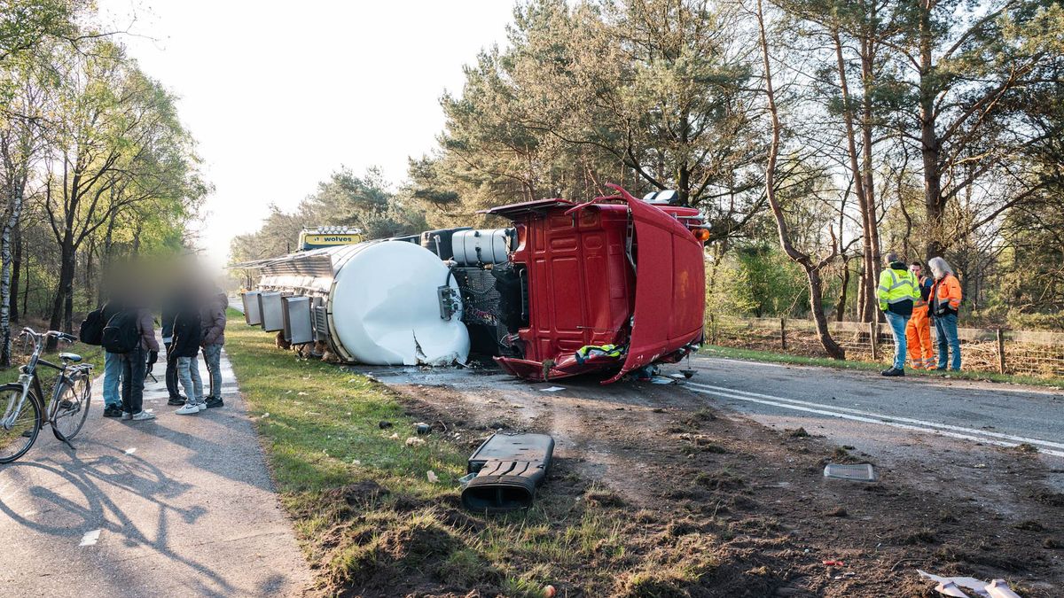 Tankwagen gekanteld, N308 afgesloten