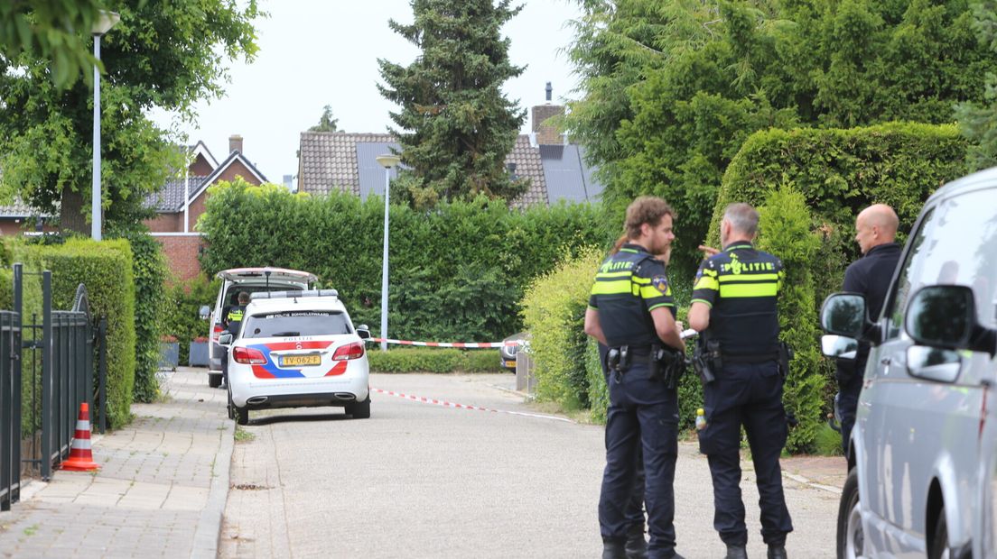 Politie-onderzoek aan de Saturnushof in Kerkdriel.