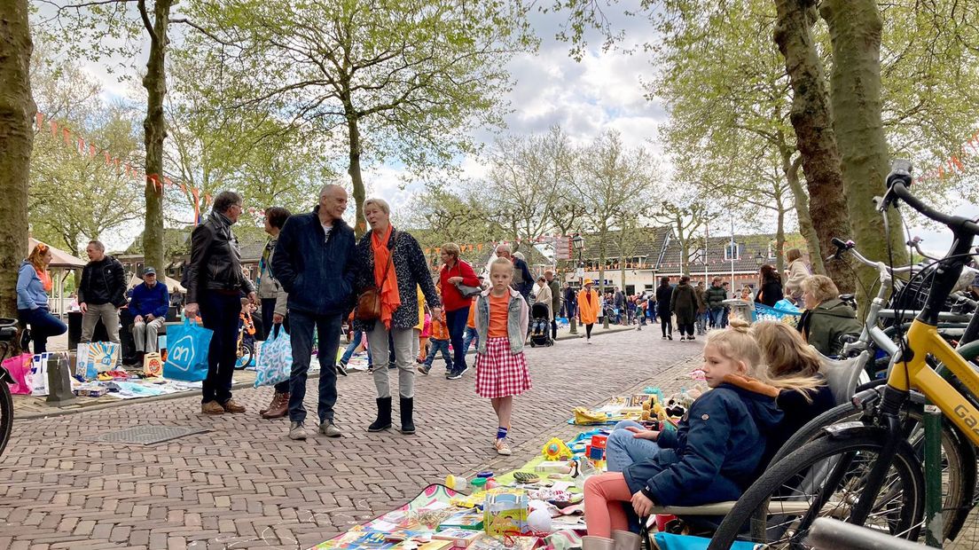 De vrijmarkt in Houten.