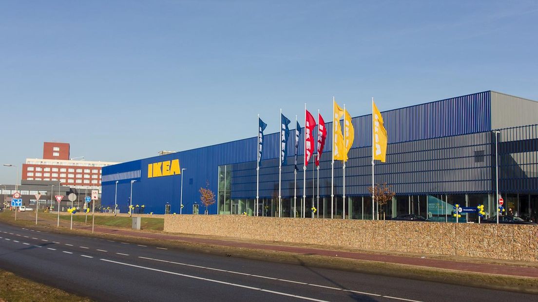 Ikea in Zwolle zet groot in op verkoop van zonnepanelen