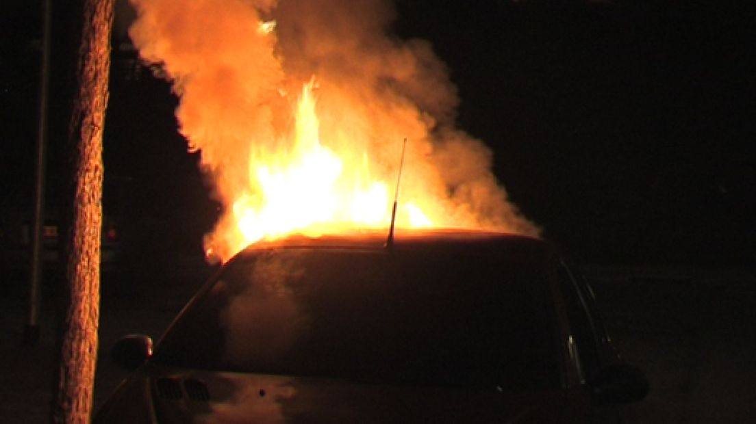 Opnieuw autobrand in Ede Veldhuizen