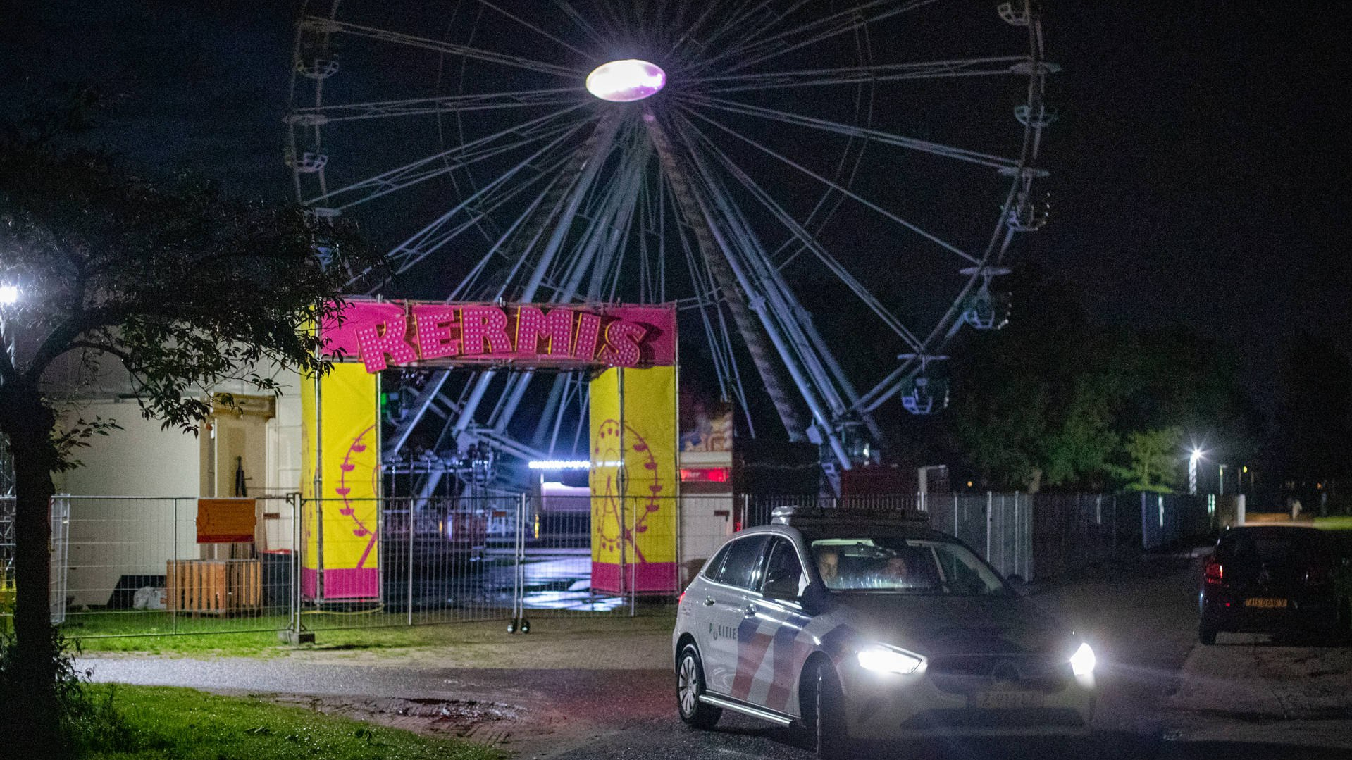 Woningbrand in Rijssen | Auto’s weggesleept na aanrijding.