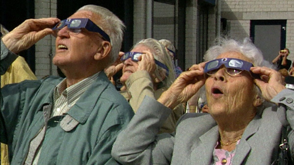 De zon verdwijnt opnieuw even: terug naar de eclips van 1999