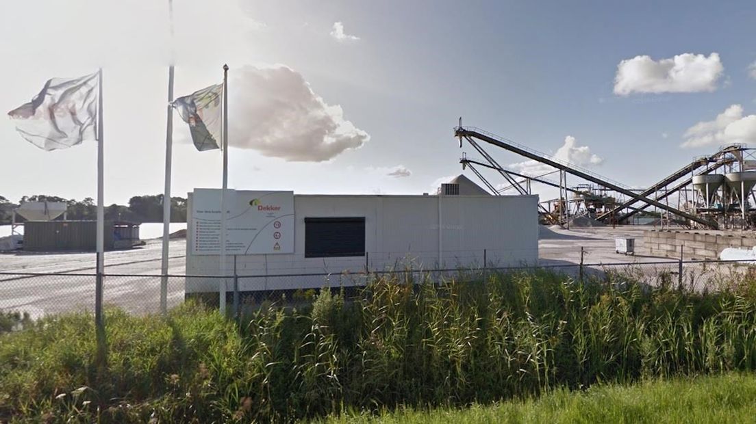 Activiteiten van Dekker Groep bij de Bomhofsplas