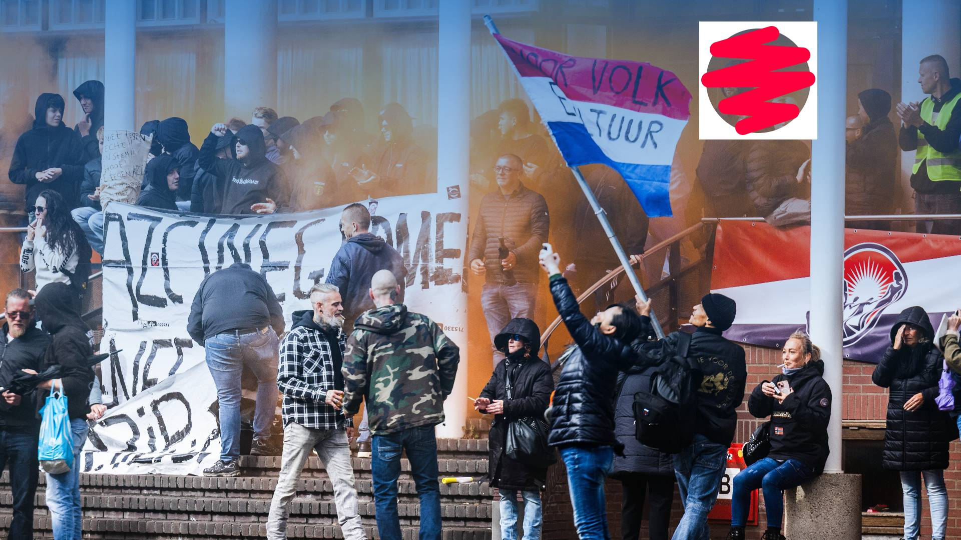Een demonstratie tegen een azc in Schiedam.