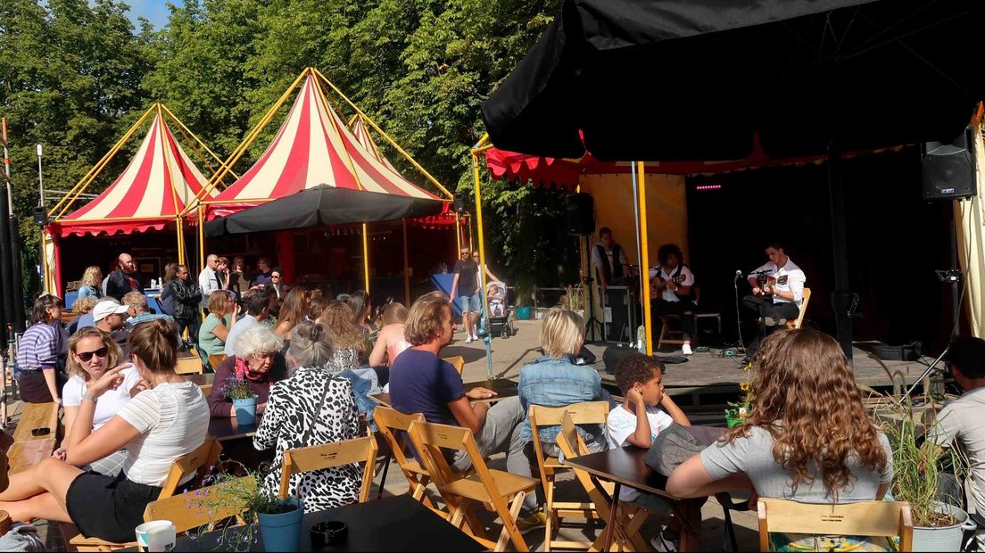 Een hapje en een drankje op Noorderzon