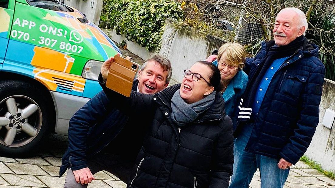 Gregor en Francis tijdens de opnames van Een liedje voor jou
