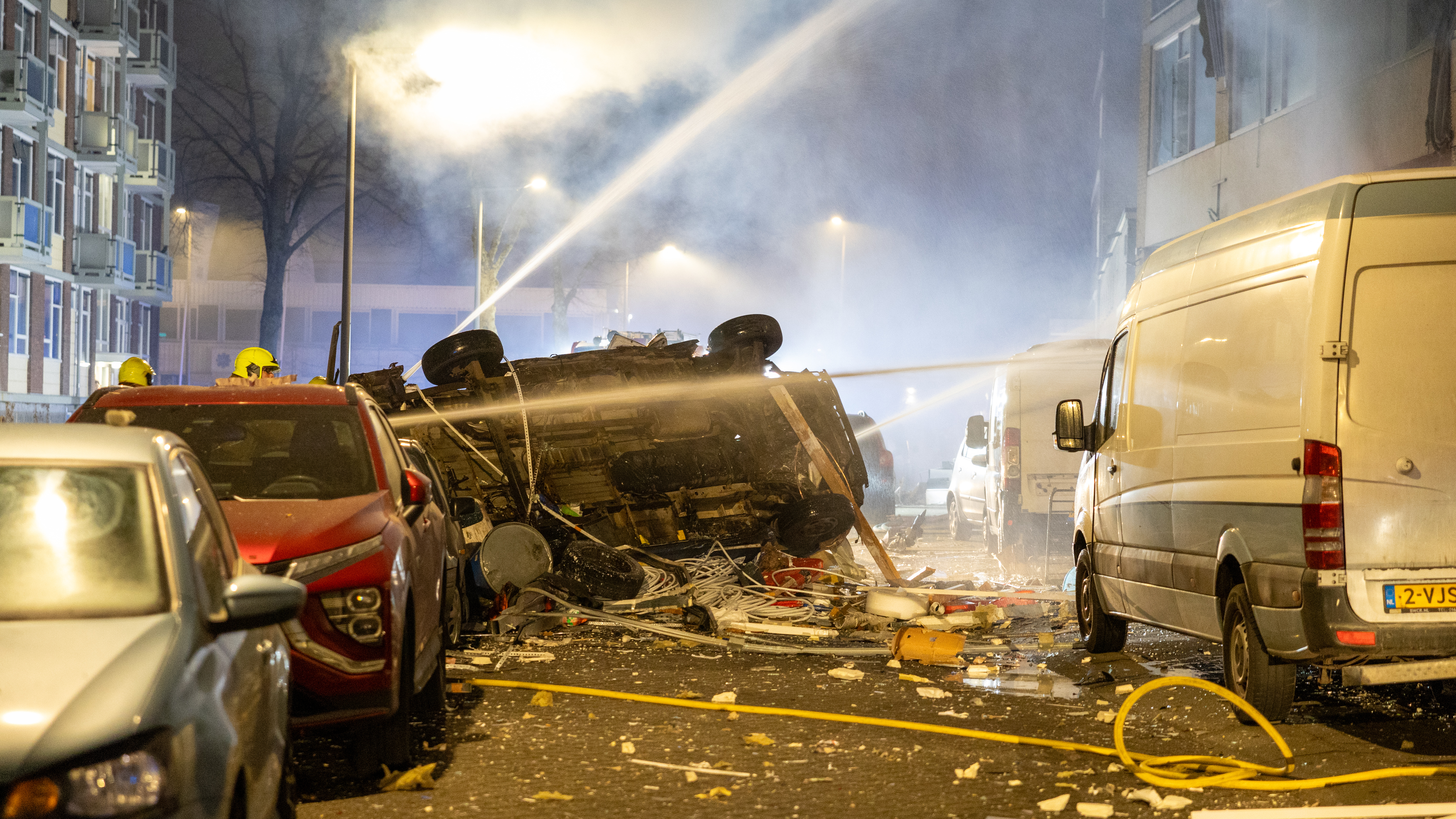 Brandweer: Drie Vermisten Na Explosie Appartementencomplex Rotterdam ...