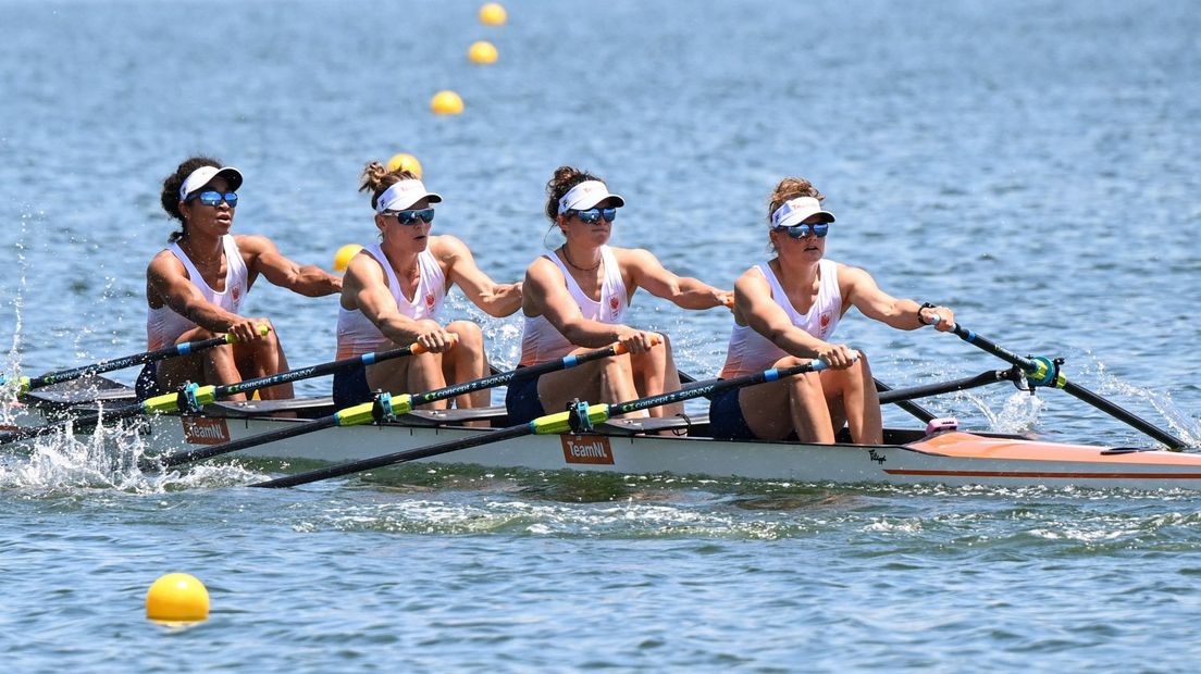 Nicole Beukers, Olivia van Rooijen, Inge Janssen en Laila Youssifou tijdens Tokio 2020