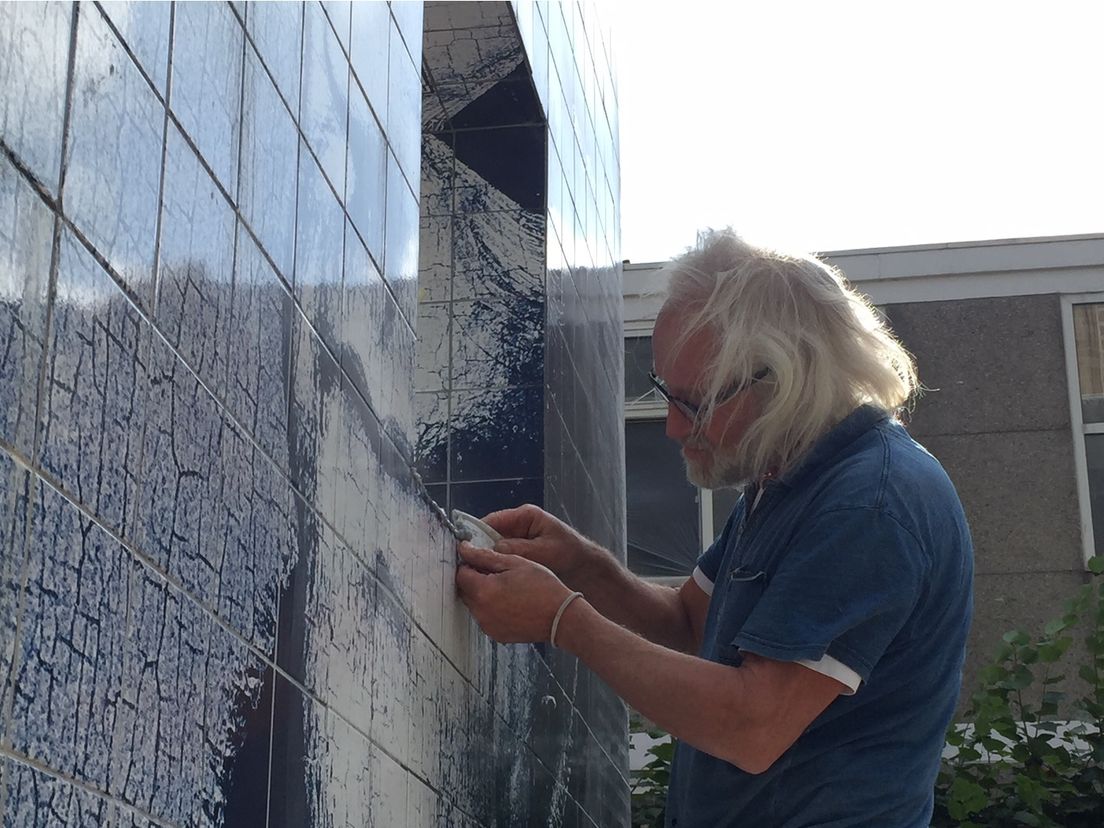 Erasmusmonument weer in ere hersteld