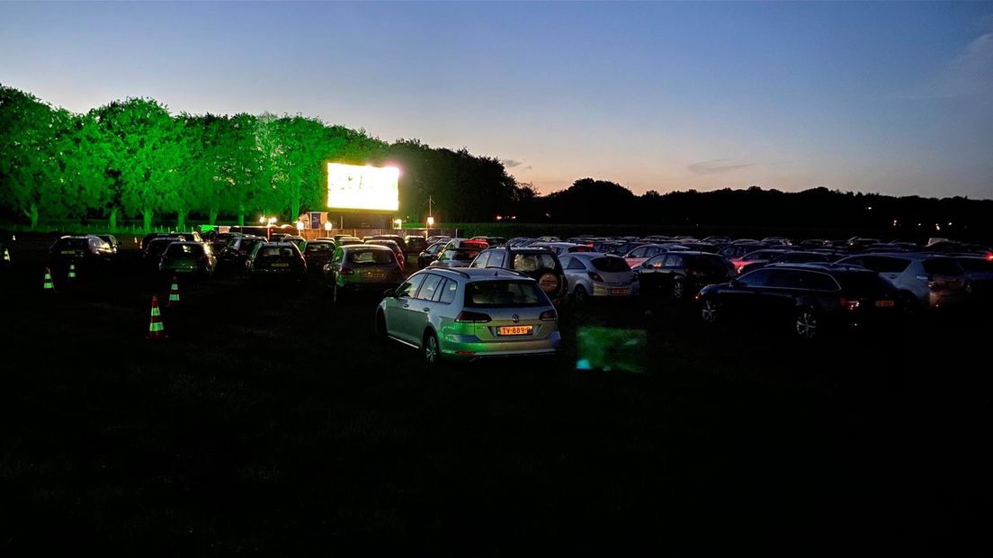 Drive in bioscoop in weiland Holten