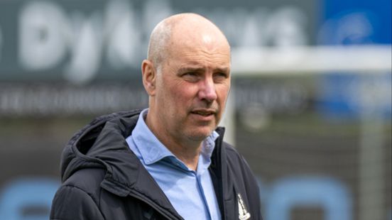 John Blok vertrekt na 22 jaar bij Scheveningen: 'Vrienden maken belangrijker dan titels' Home