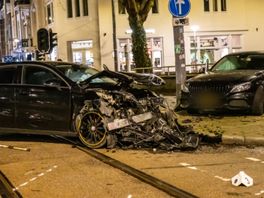 Twee auto's gecrasht na achtervolging | Vier mannen opgepakt voor drugshandel