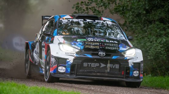 Scheurende bolides en ongekende drukte: dit was de spectaculaire Hellendoorn Rally Home
