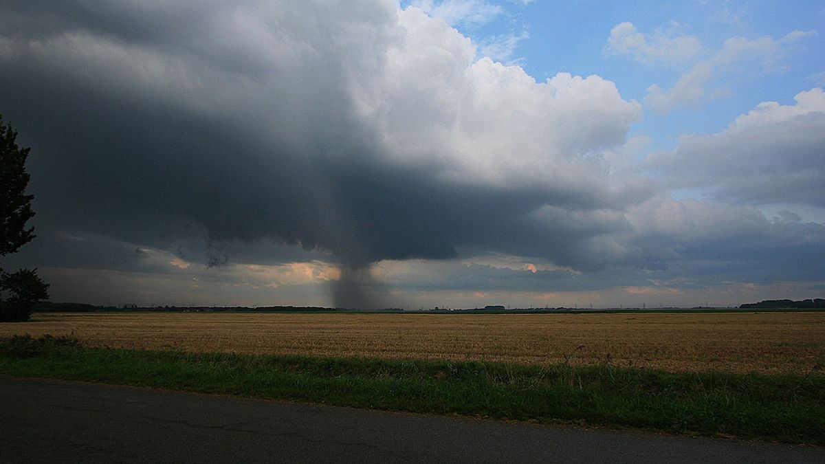 Windhoos gezien in Roodeschool