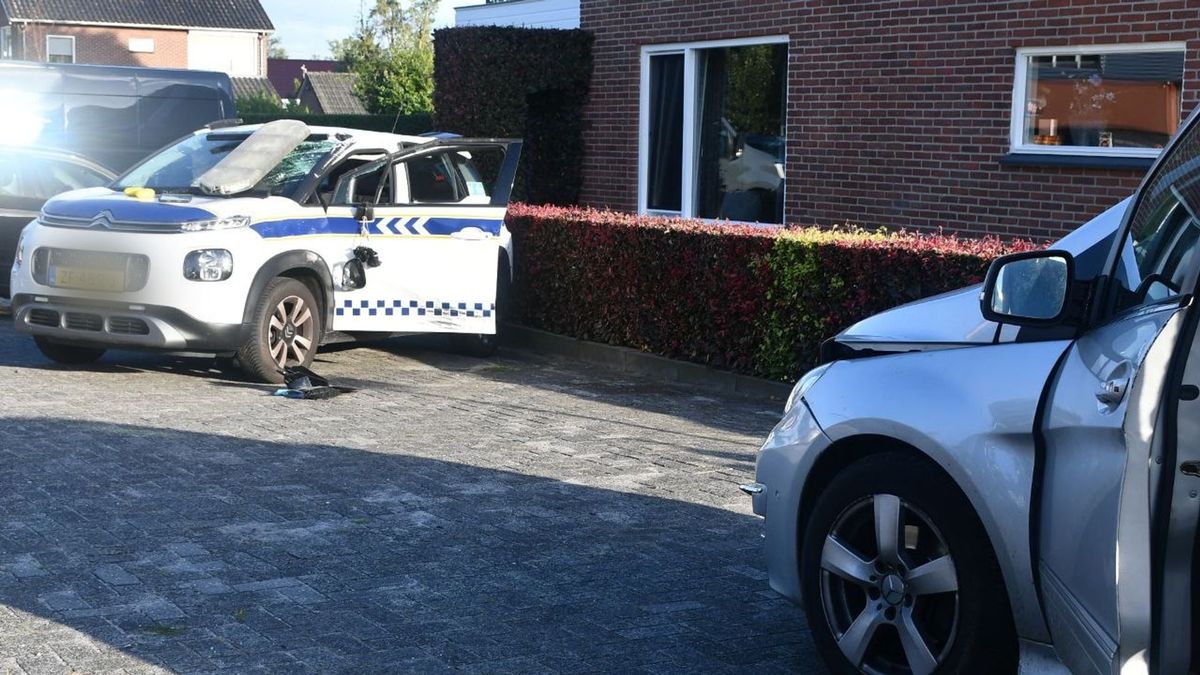 112 Nieuws: | Medewerkster handhavingsteam Mariënberg raakt gewond bij aanrijding | Autobrand in Kam