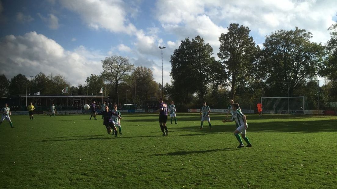 FC Meppel en De Weide spelen gelijk (Rechten: RTV Drenthe/Henk Kuhl)