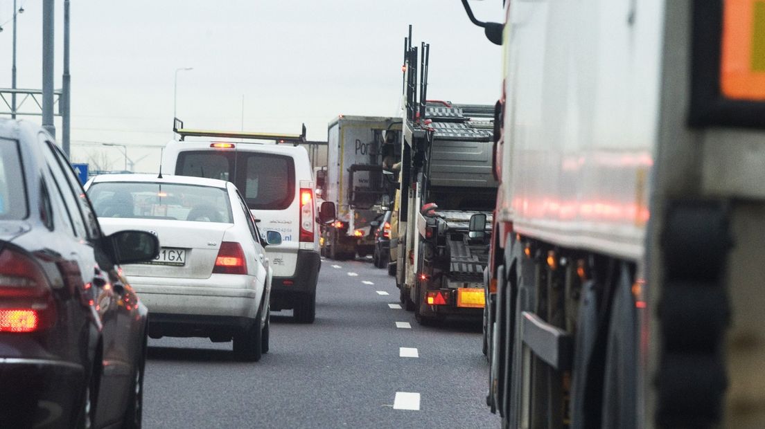 Een file veroorzaakt door een ongeluk