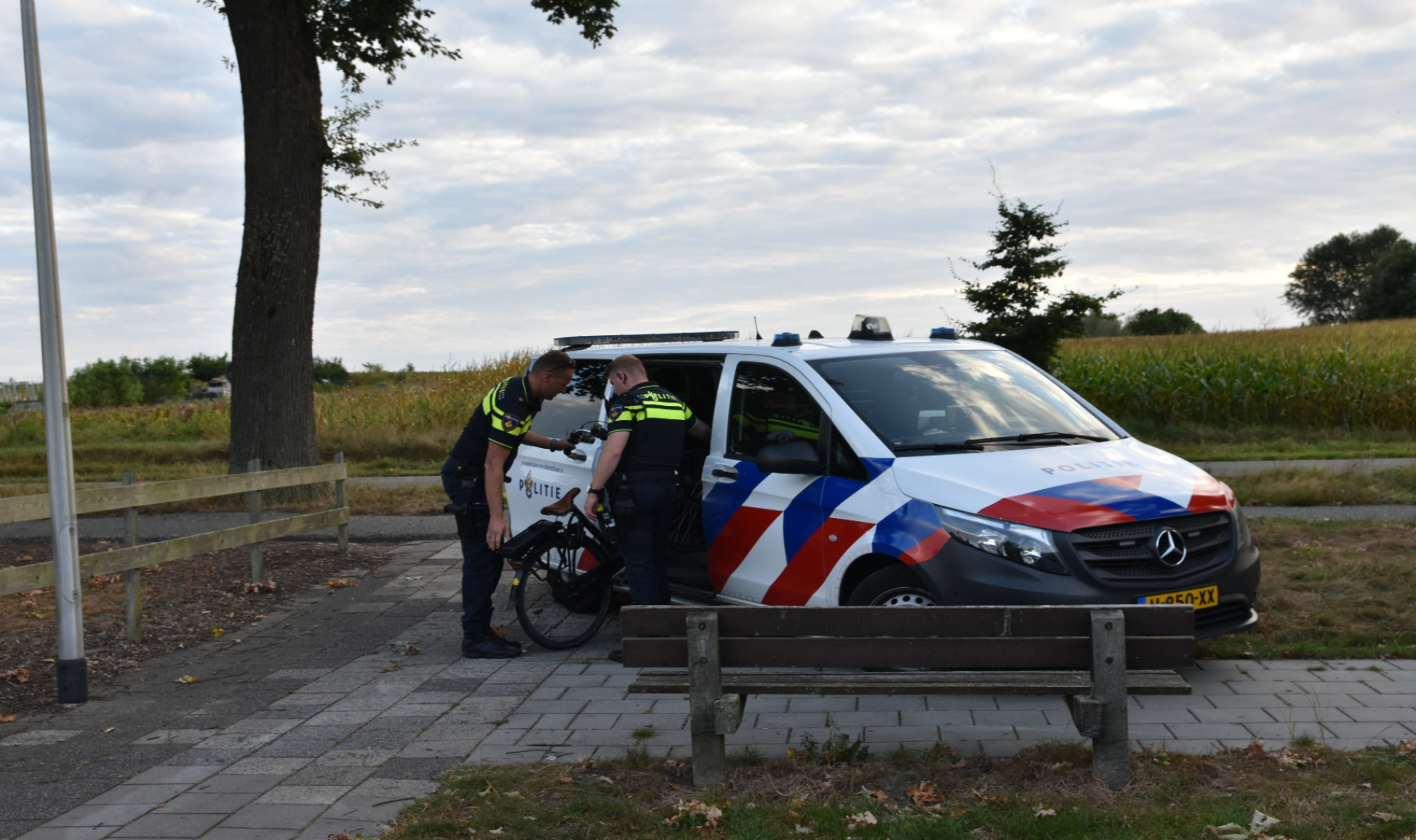 Fietser gewond bij botsing in Steenwijk.