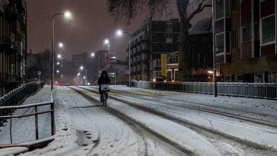 Gewonde na aanrijding tussen auto en scooter. Gewonde na aanrijding tussen auto en scooter.