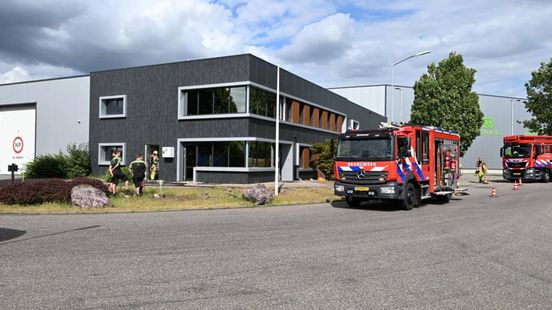 Brandweer rukt uit voor smeulende omvormers in meterkast
