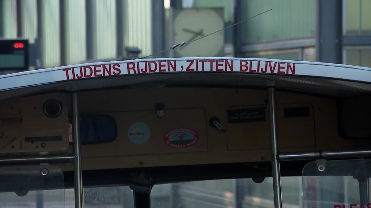 Het heldenonthaal van de Hoek-selectie in eigen dorp