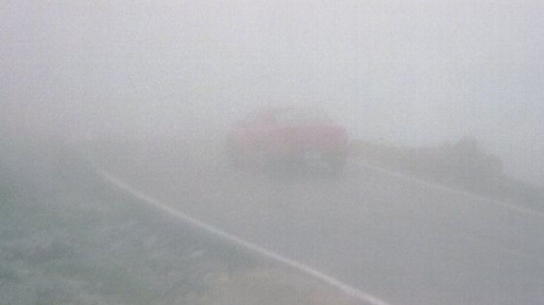 Het verkeer in Nederland moet rekening houden met dichte mist (Rechten: archief RTV Drenthe)