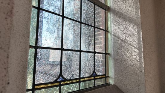 Man (27) vast voor drie brandstichtingen bij kerken in Ede