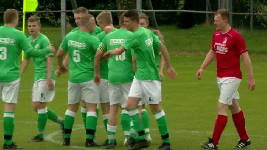 Zwartemeerse Boys juicht tegen Weiteveense Boys (Rechten: RTV Drenthe)