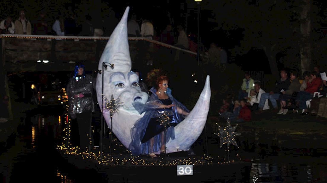 Voorbereiding gondelvaart Giethoorn