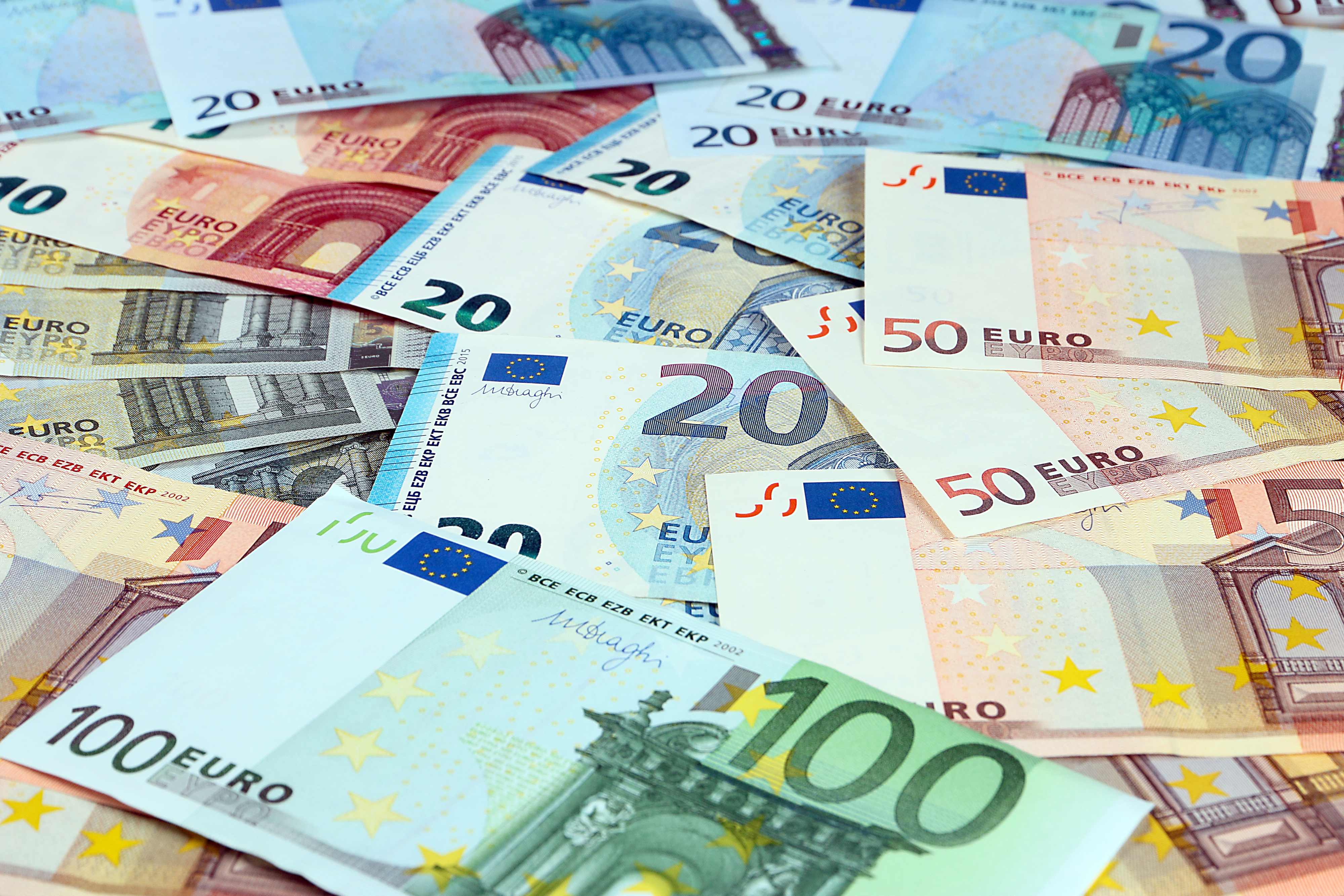 Oeral yn Fryslân wurde tûzenen euro's ferstoppe, mar wêrom eins?