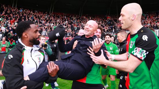 Trainer Schreuder prijst spelers bij succes NEC: 'Ik ben supertrots'