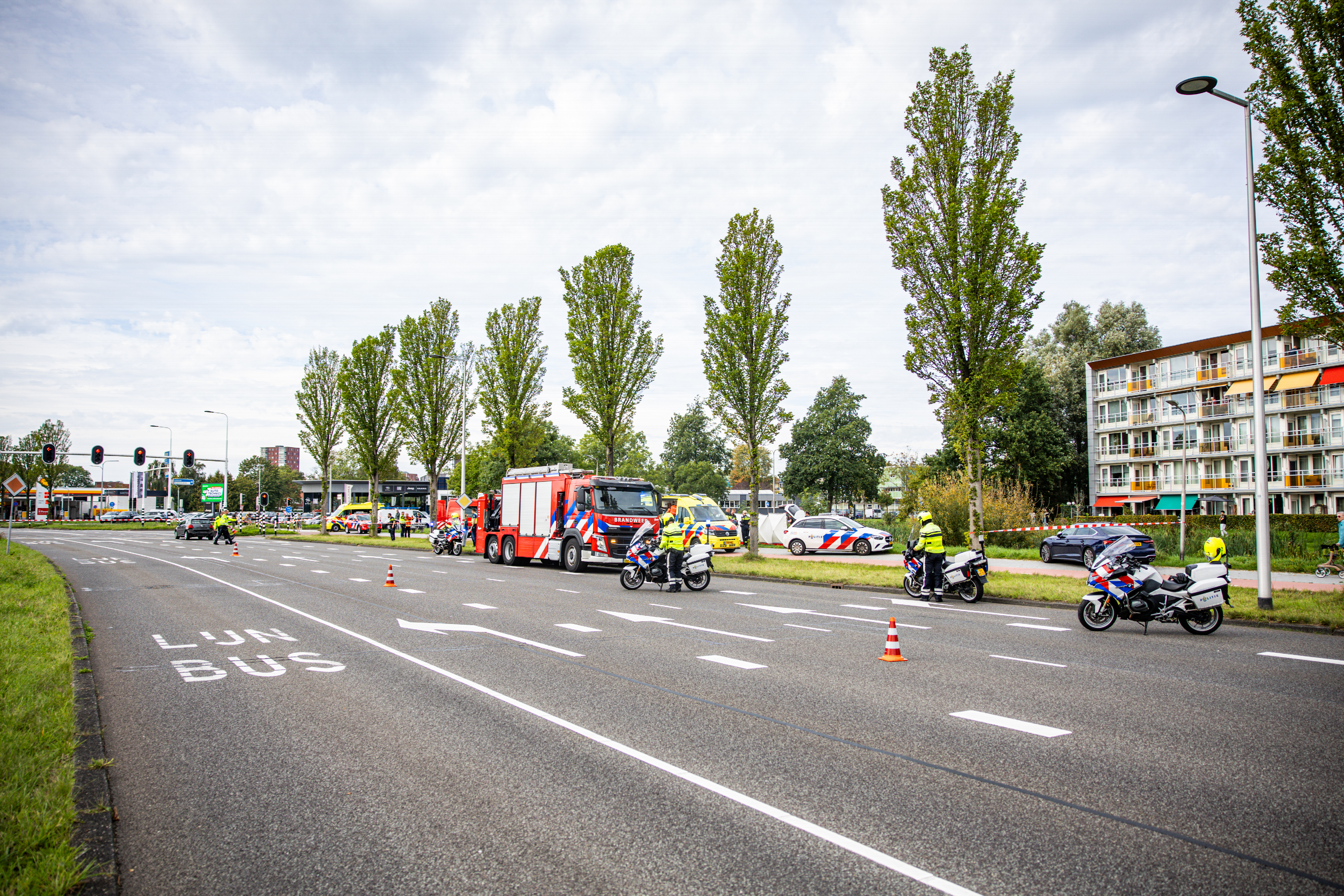 De hulpdiensten bij het ongeluk