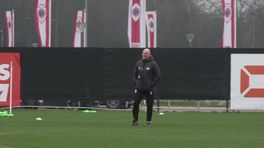 Joseph Oosting toont vol trots zijn Antwerp FC: Voetbal meest overschatte bedrijfstak