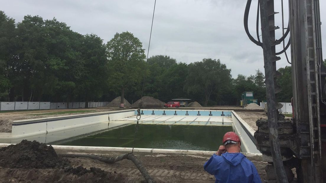 startsein bouw 50 meter bad in Hengelo