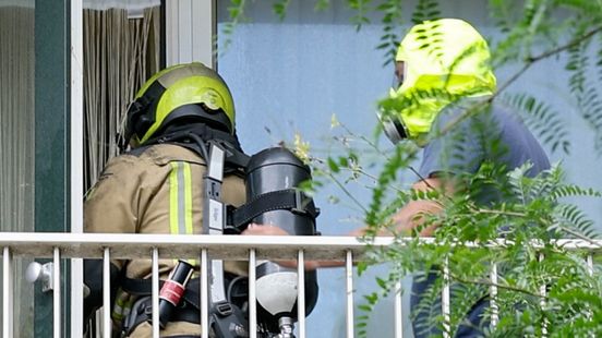 112-nieuws | Man van balkon gered bij brand - Sporthal onder water - Auto in woonwijk uitgebrand Home