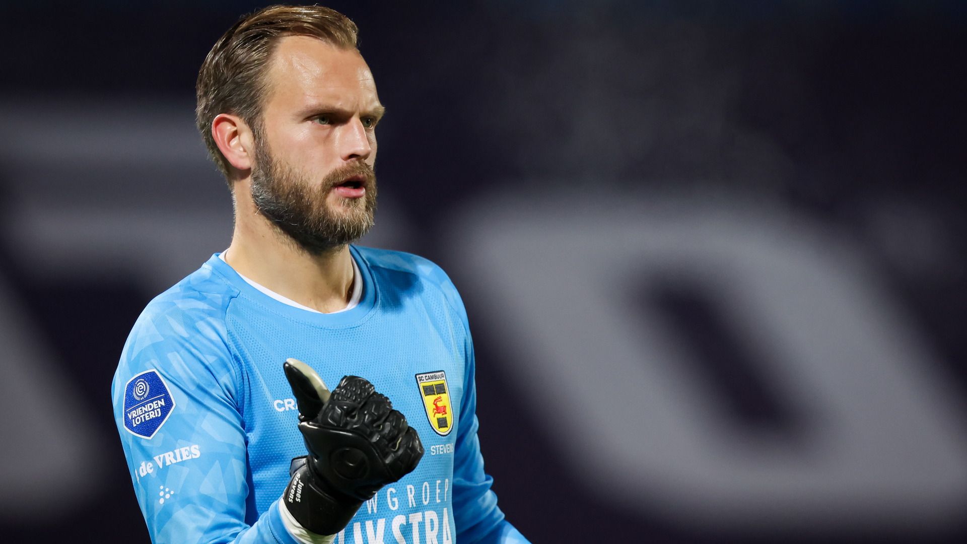 Keeper Sonny Stevens