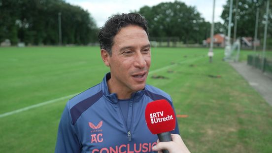 Bijpraten met FC Utrecht-trainer Correia: 'Een stukje ervaring kan deze groep helpen' Nieuws