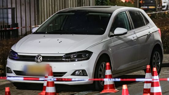 Aanslag op auto met automatisch wapen blijkt gefilmd Nieuws