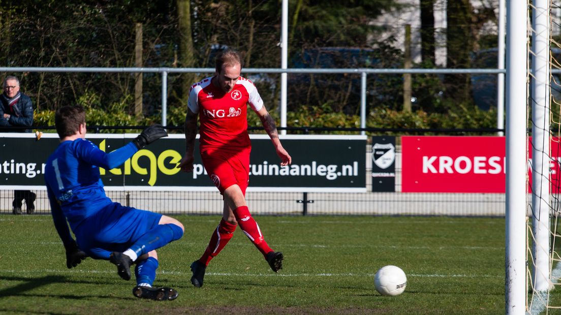 Invaller Ray Kroon scoort de 0-4 voor GOES