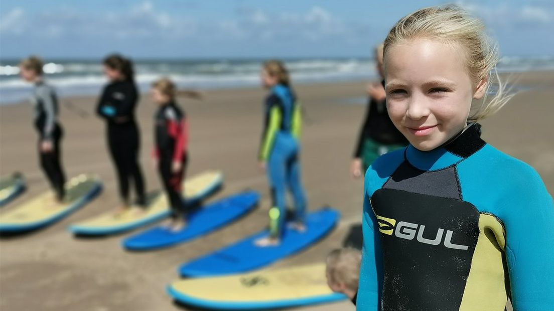 Surfen zomervakantie kinderen